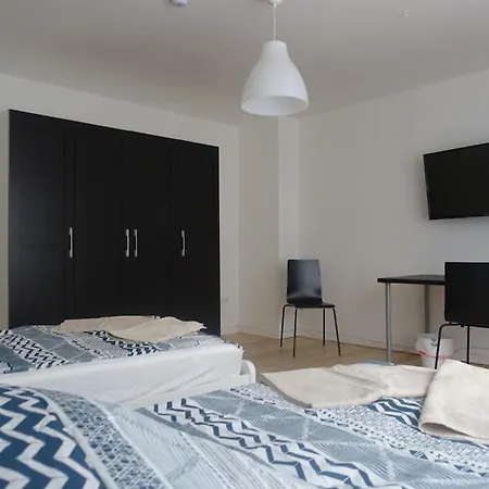 Jachmannstrasse 1og Links 2,5 كيل